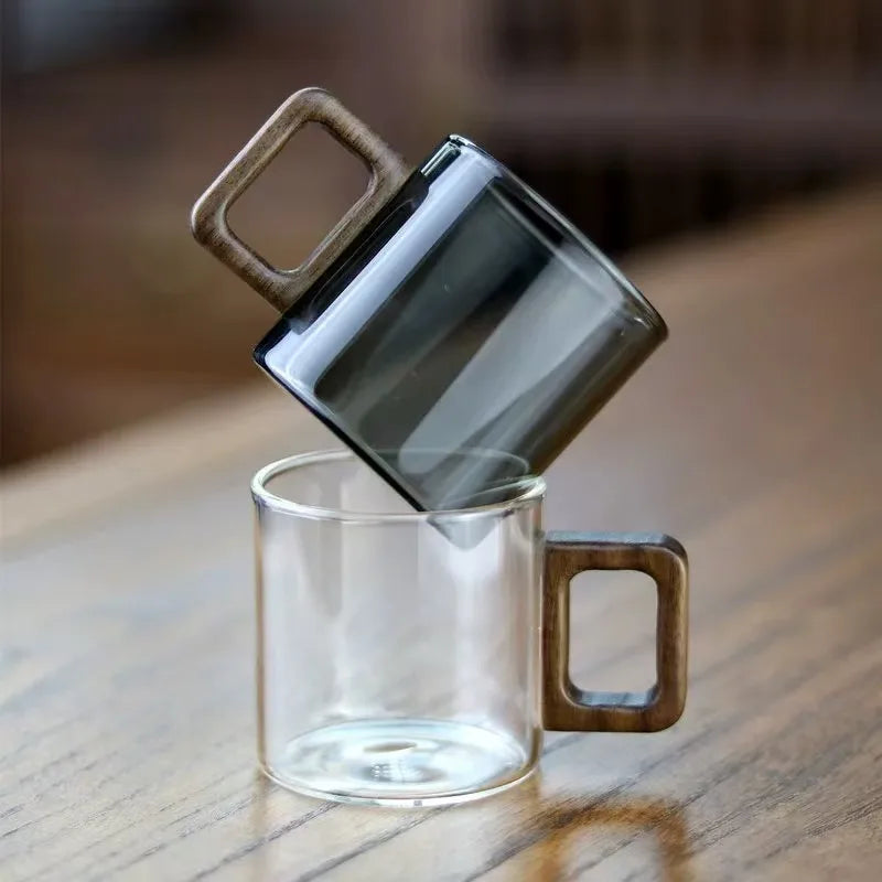 Taza de Té de Vidrio con Asa de Nogal, 120 ml