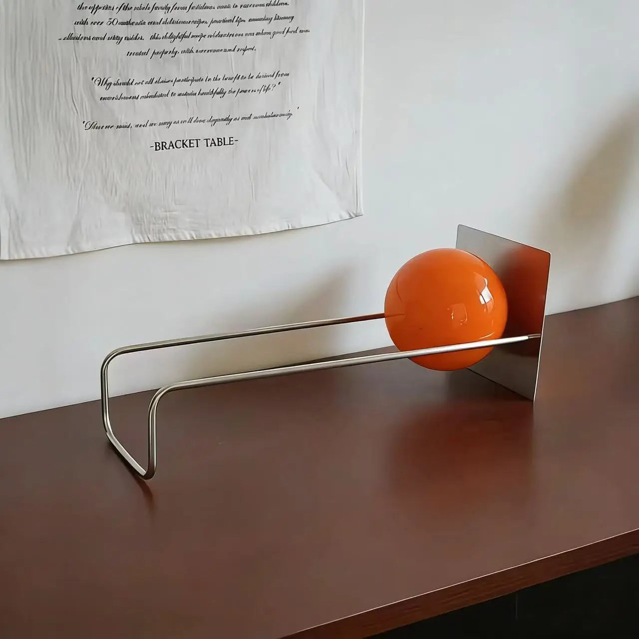 Librero de Escritorio Esférico de Metal