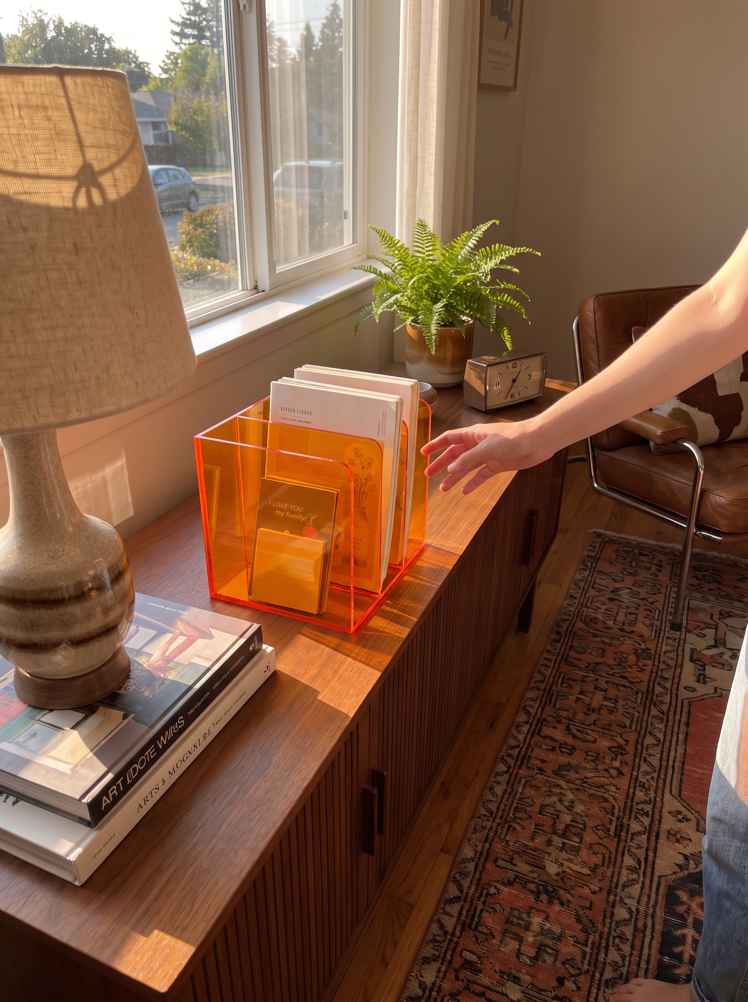 Organizador de Escritorio Acrílico para Libros y Archivos: Todo tu papeleo en su sitio